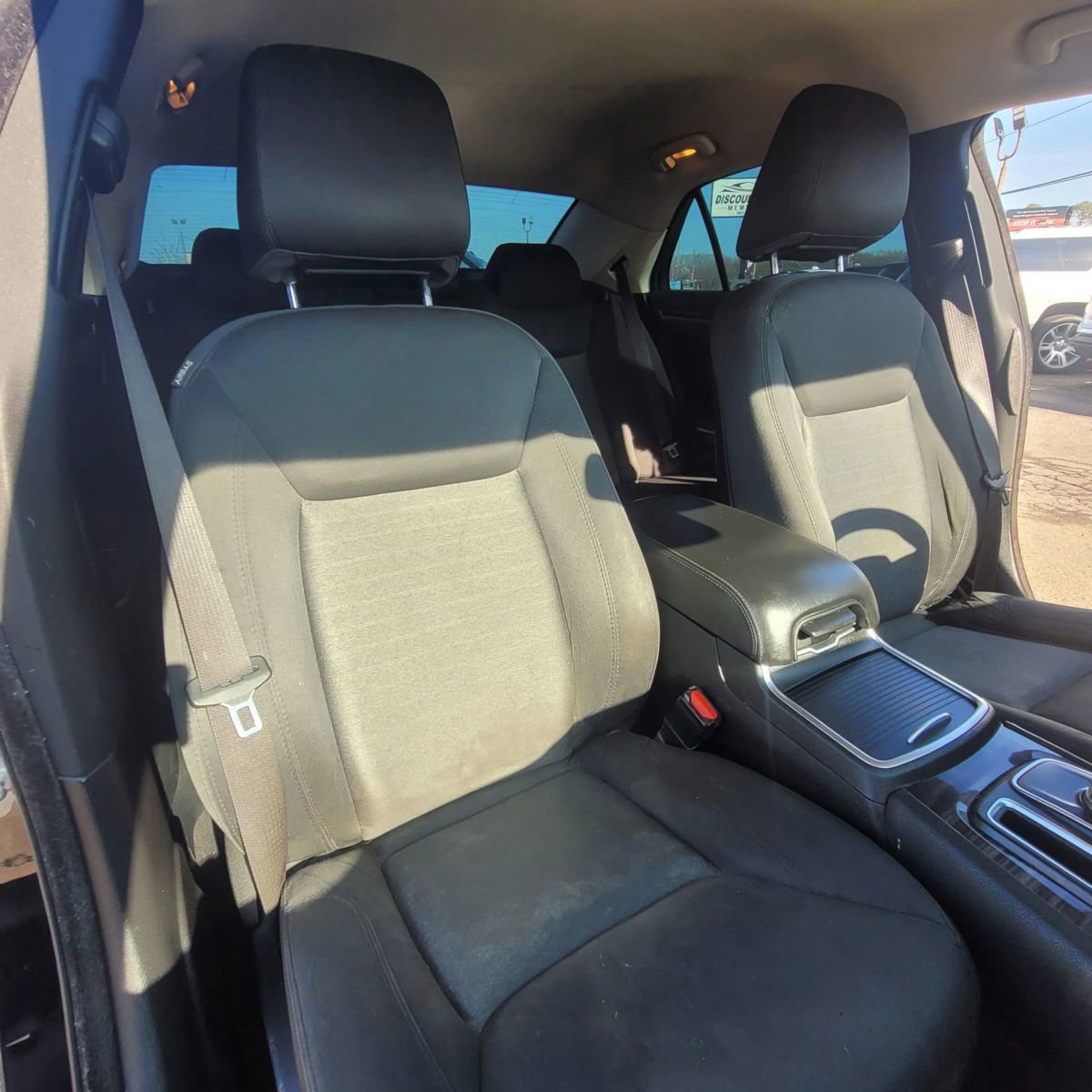 Used 2019 Chrysler 300 Touring w/ Sport Appearance Package image 10