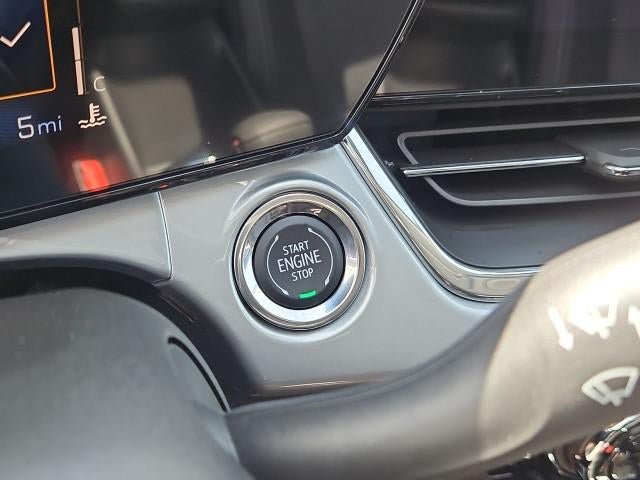 New 2026 Chevrolet Trax LT w/ Midnight Edition FWD image 16
