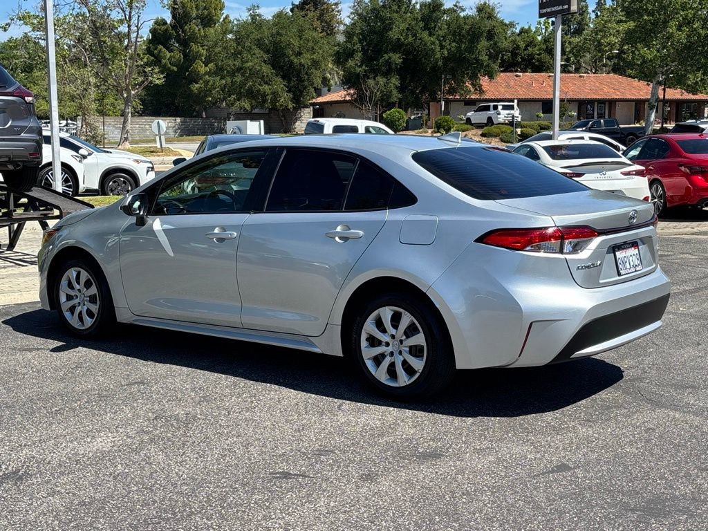 Used 2020 Toyota Corolla LE image 6