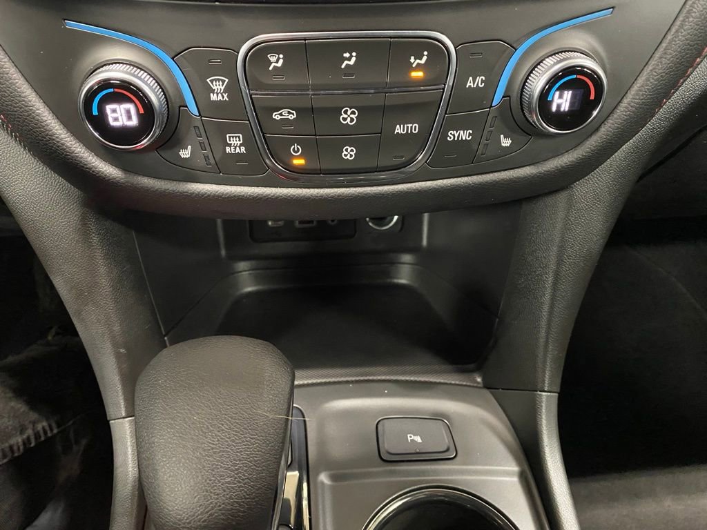 Used 2023 Chevrolet Equinox RS image 6