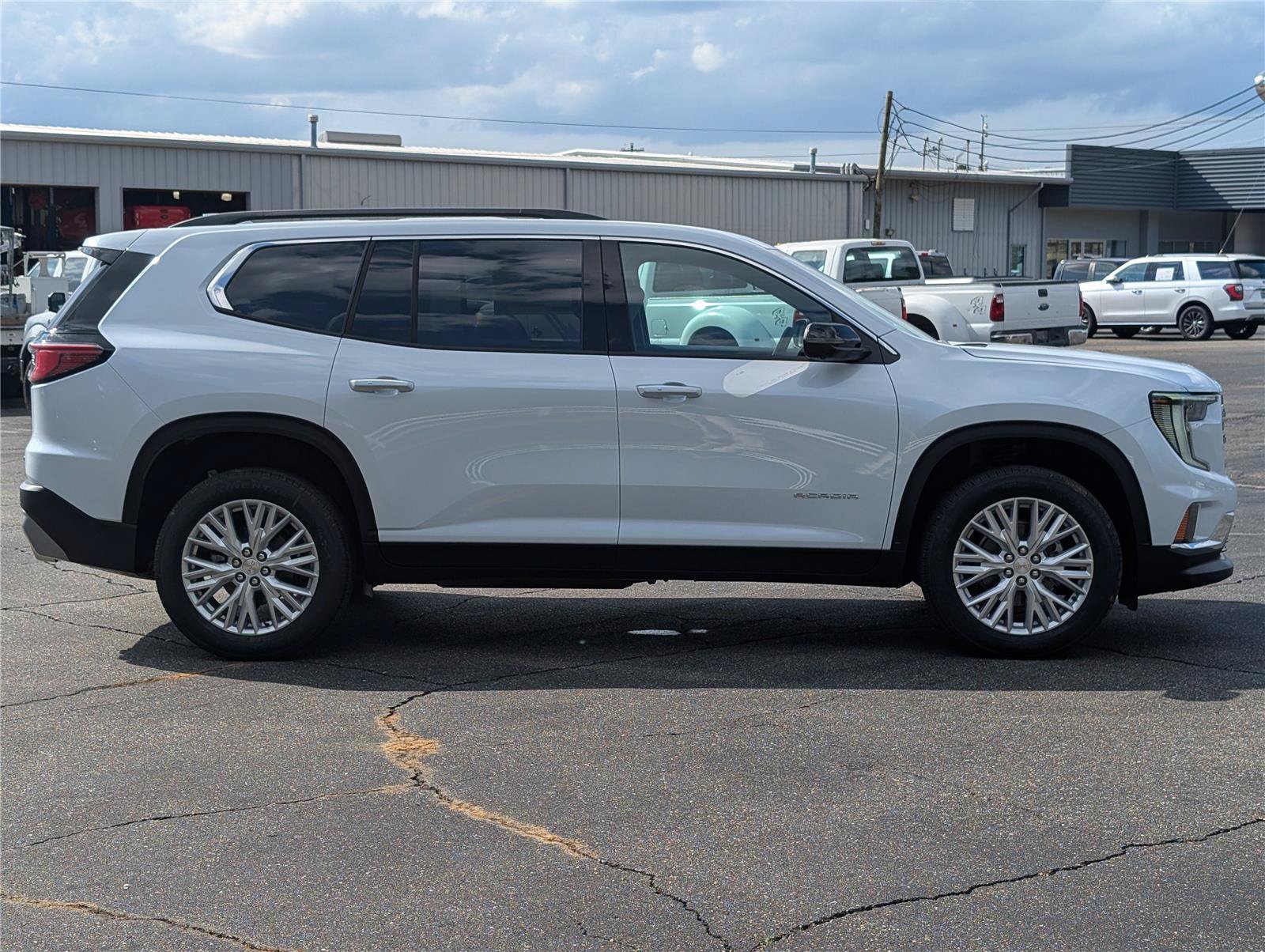 New 2026 GMC Acadia Elevation w/ Elevation Premium Package FWD image 8