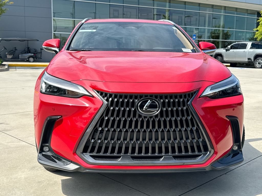 Used 2025 Lexus NX 250 FWD w/ Towing Package (2000 Lbs) image 4