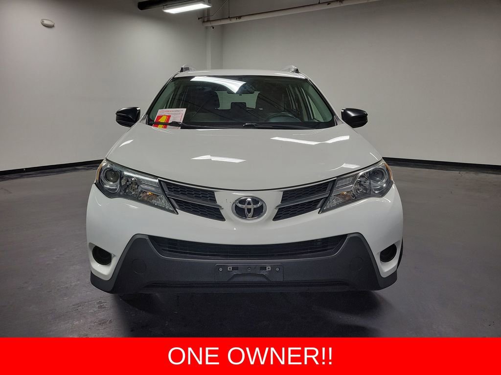 Used 2015 Toyota RAV4 LE image 2