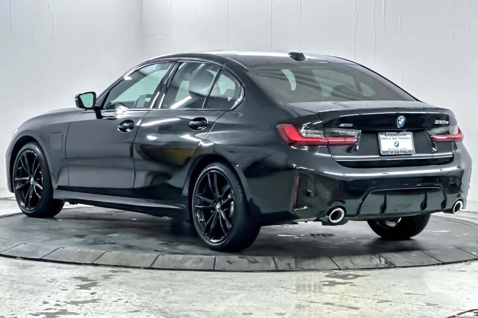 Used 2024 BMW 330e xDrive w/ Premium Package image 6