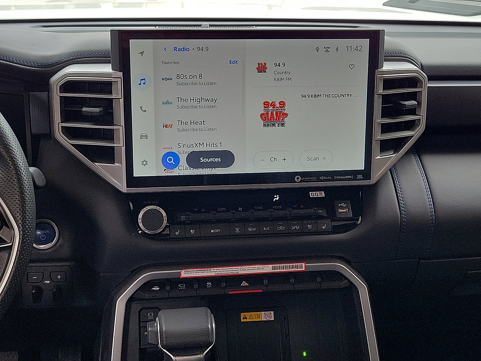 Used 2023 Toyota Tundra Platinum image 10