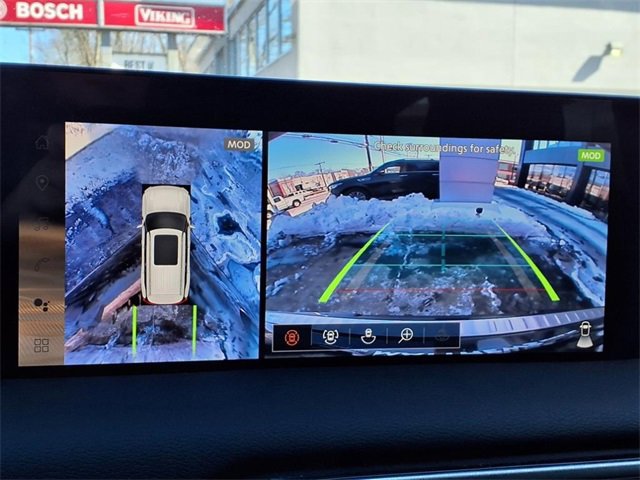 New 2025 Nissan Armada SL w/ Captain's Chari Seat Package image 13