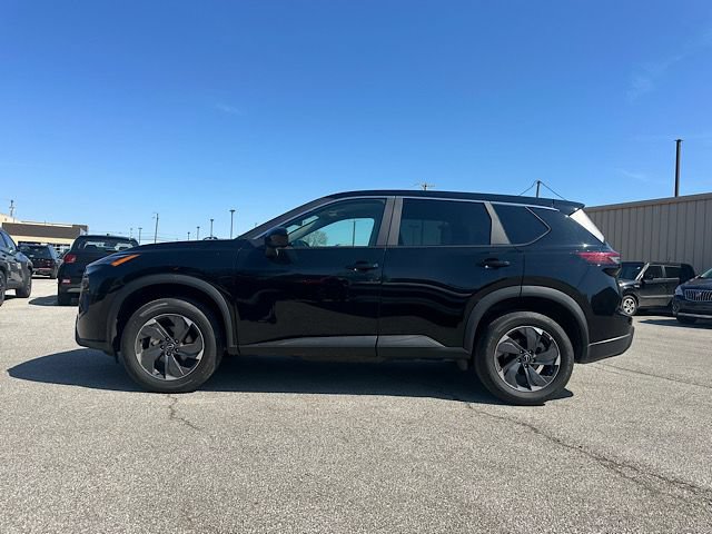 Used 2025 Nissan Rogue SV FWD image 3