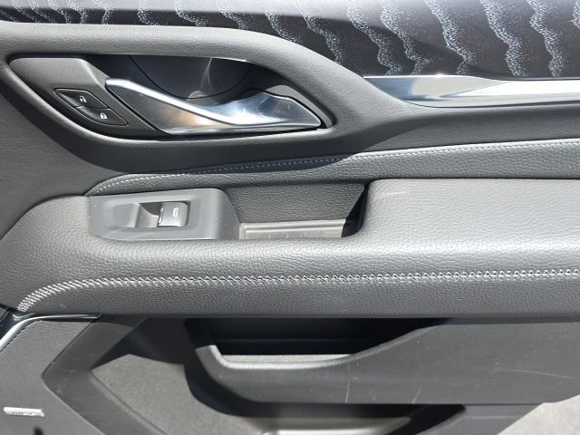 Used 2023 GMC Yukon Denali AWD/4WD image 39