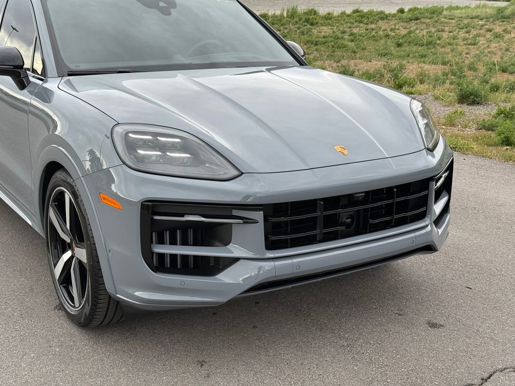 Used 2026 Porsche Cayenne S AWD/4WD image 5