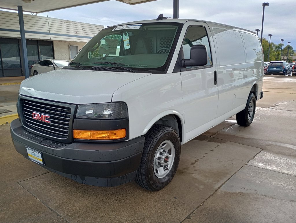 New 2025 GMC Savana 2500 w/ Driver Convenience Package RWD image 2