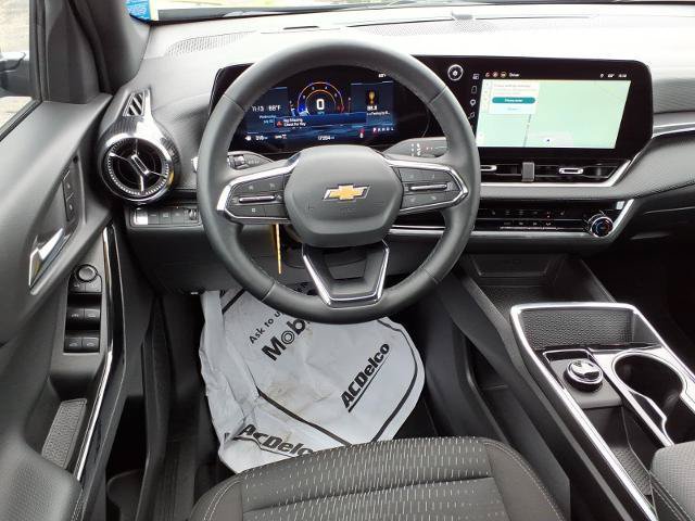 Used 2026 Chevrolet Equinox LT AWD/4WD image 11