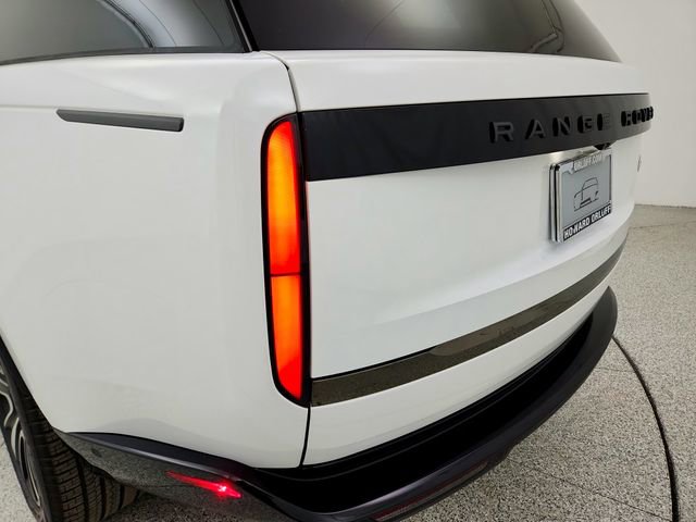 New 2026 Land Rover Range Rover SV image 27