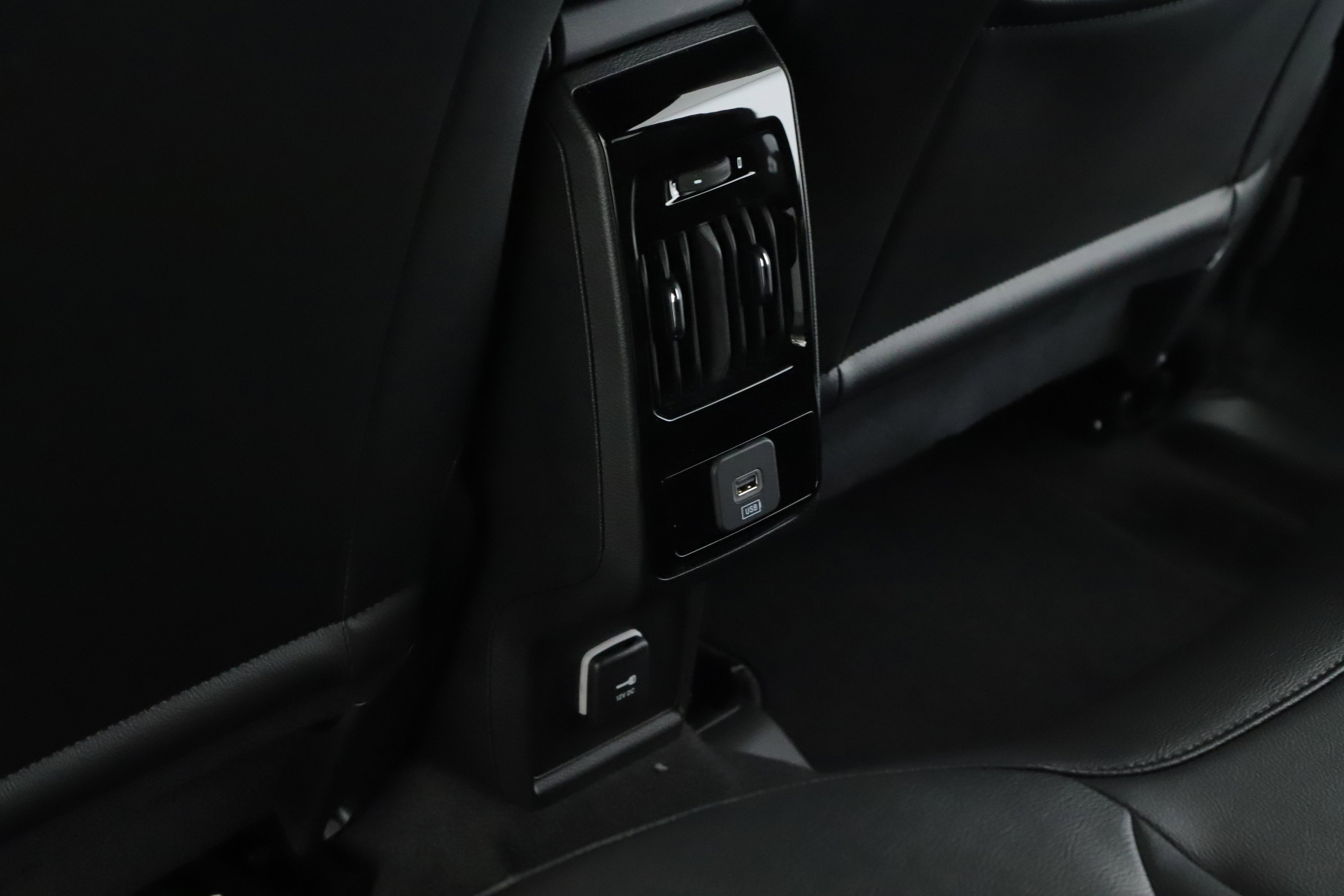 New 2026 Jeep Compass Limited w/ Sun, Sound & Navigation Group image 6