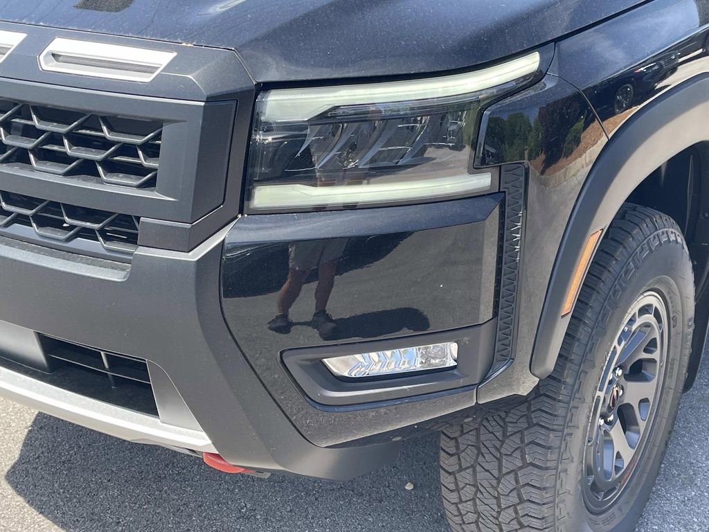New 2026 Nissan Frontier PRO-4X w/ Tow Package AWD/4WD image 9