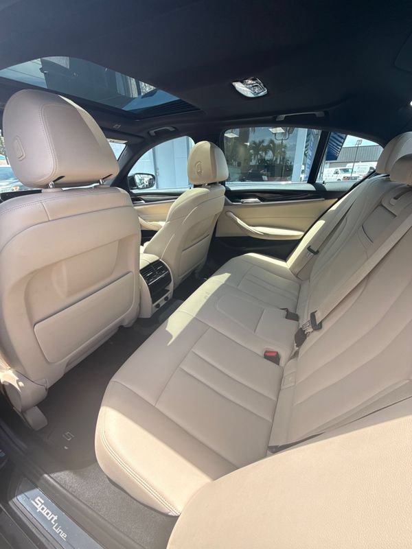 Used 2019 BMW 530i xDrive w/ Convenience Package AWD/4WD image 14