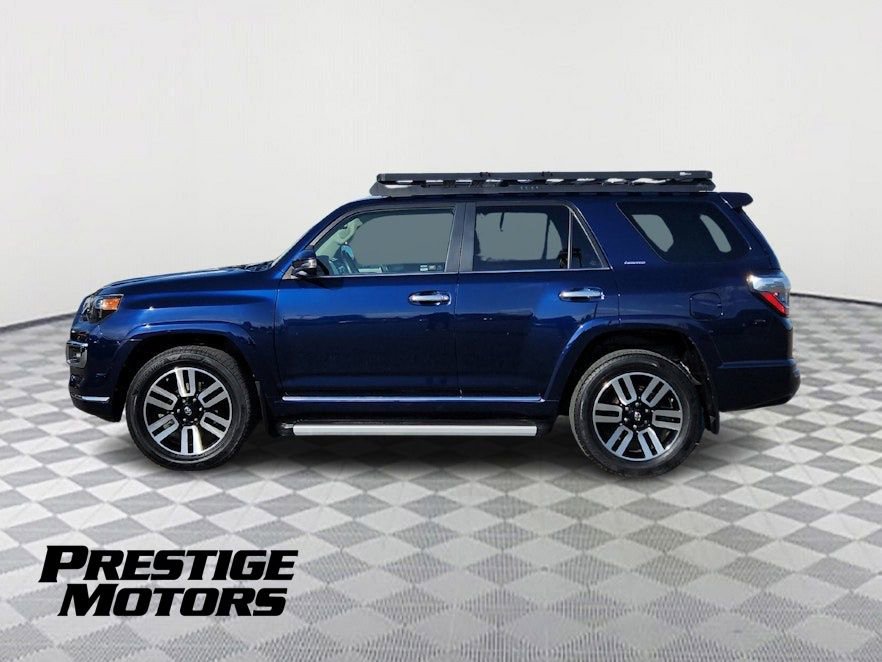 Used 2018 Toyota 4Runner Limited AWD/4WD image 4