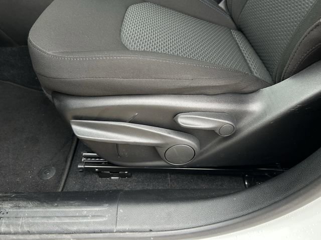 Used 2025 Jeep Compass Sport image 28