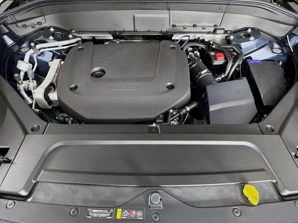 New 2026 Volvo XC90 B6 Plus w/ Protection Package Premier image 33
