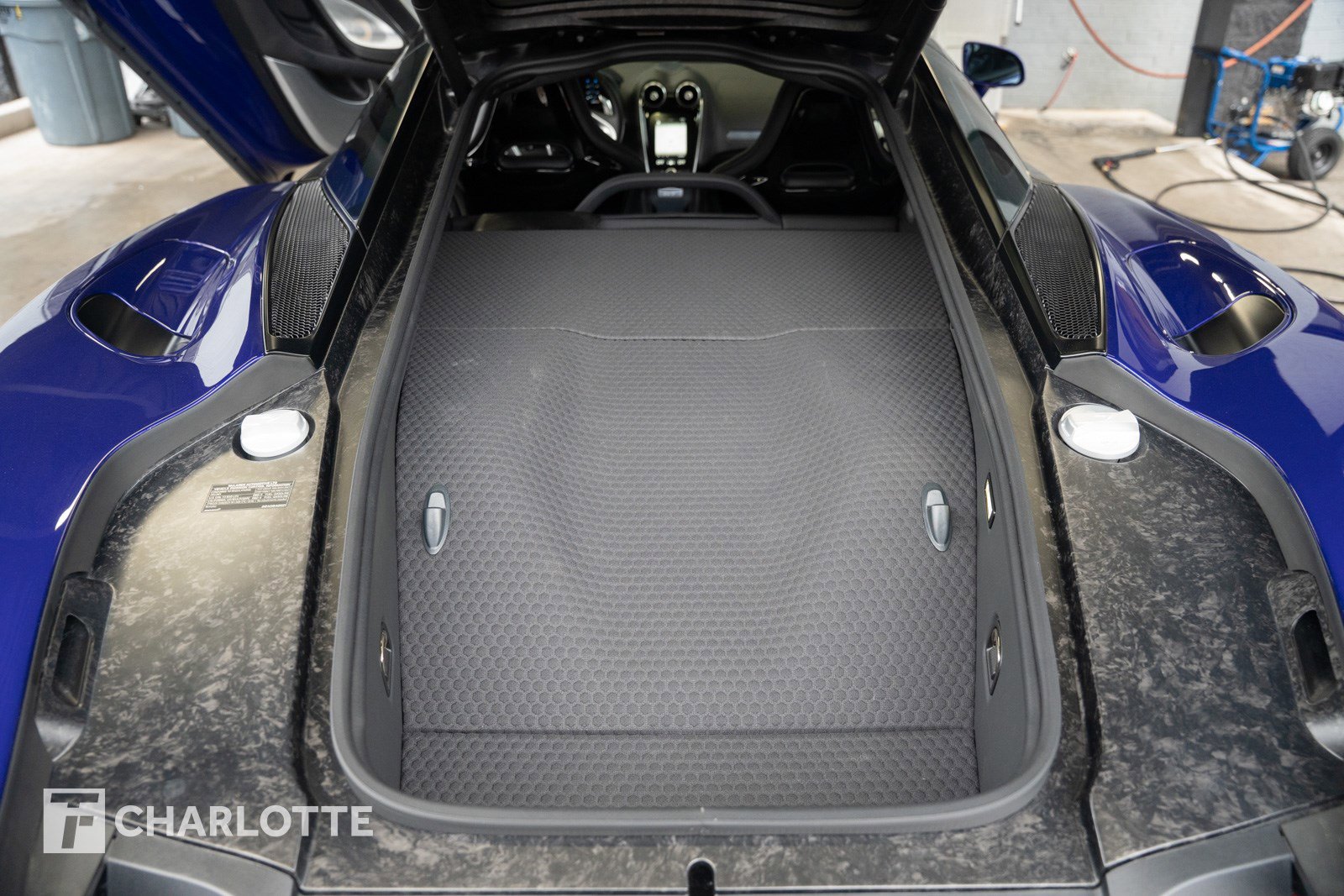 Used 2022 McLaren GT image 35