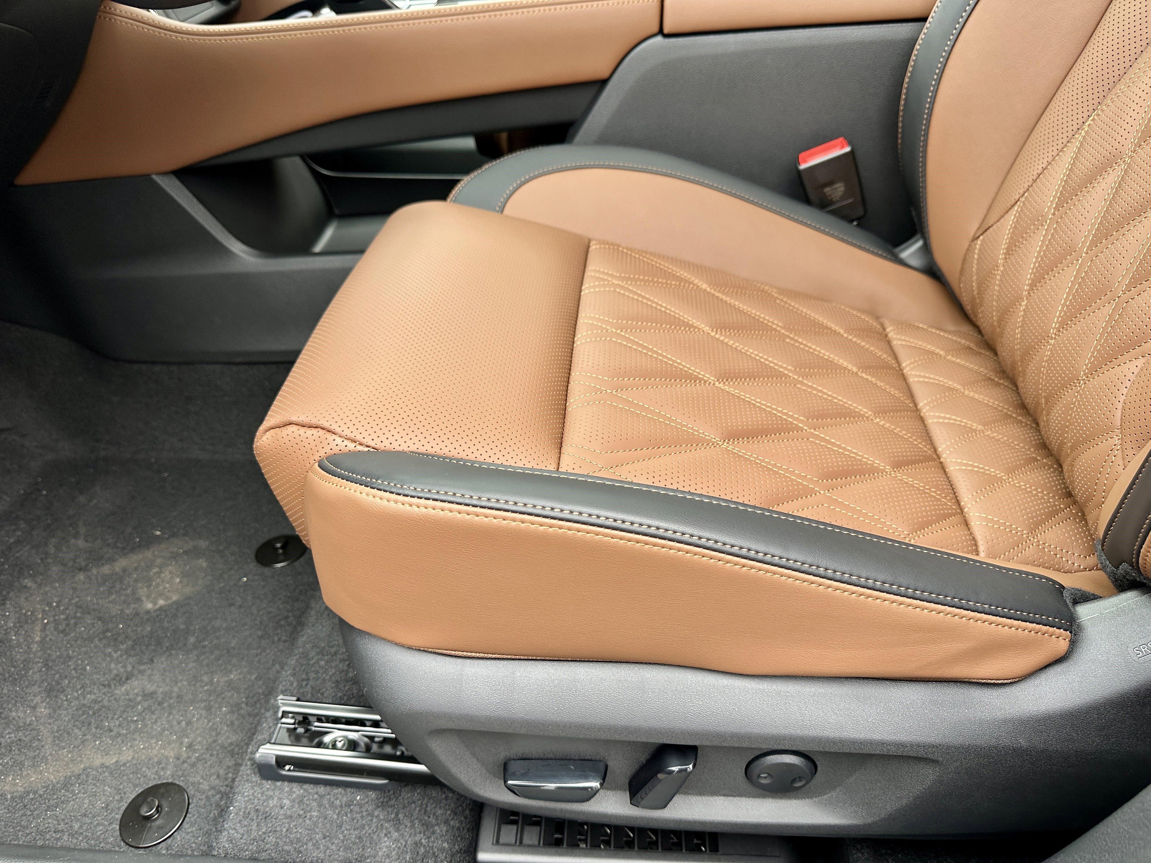 New 2026 Nissan Rogue Platinum image 16