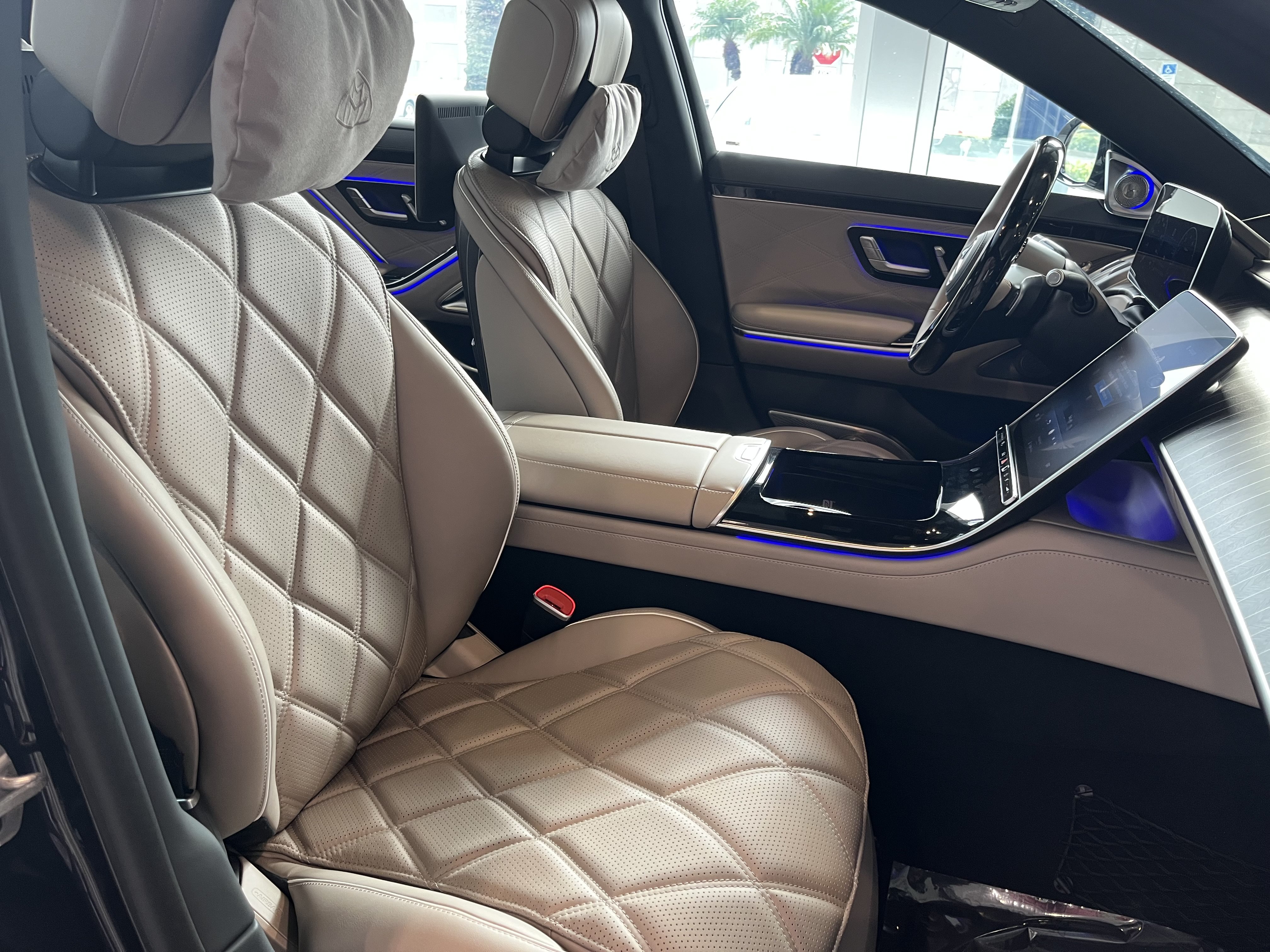 New 2025 Mercedes-Benz Maybach S 680 4MATIC image 16