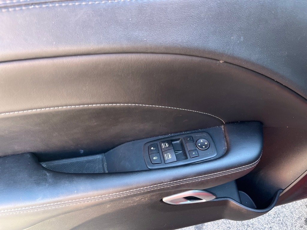 Used 2022 Dodge Challenger R/T w/ Plus Package image 8