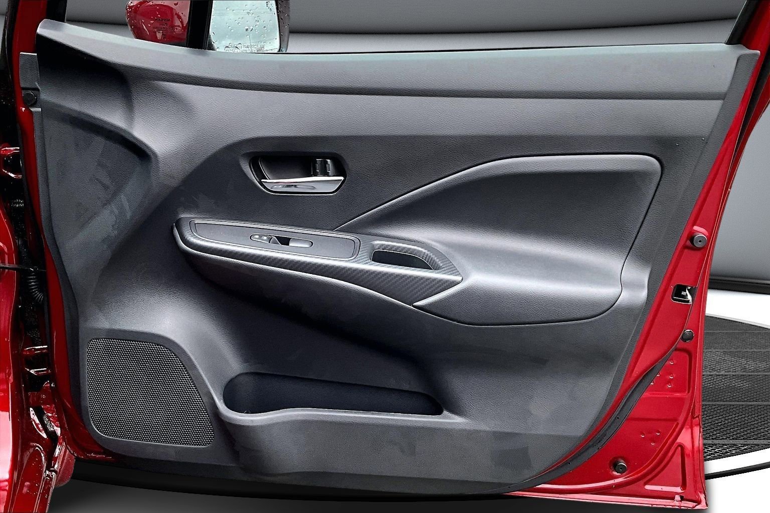 Used 2025 Nissan Versa SV w/ Trunk Package image 17