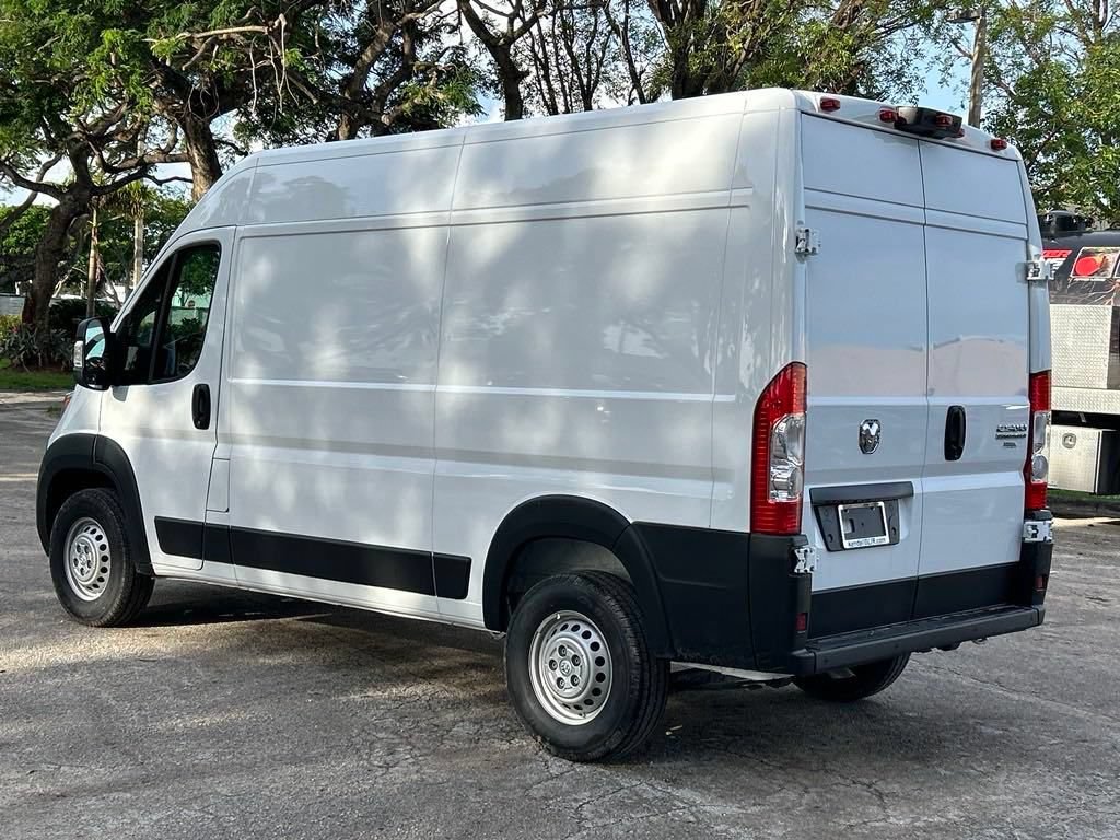 New 2024 RAM ProMaster 2500 w/ Upfitter's Prep Package FWD image 4