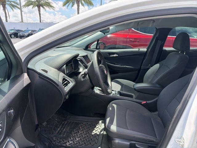 Used 2019 Chevrolet Cruze LS FWD image 9