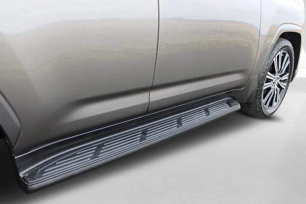 Used 2023 Lexus LX 600 4WD w/ Appearance Package image 39