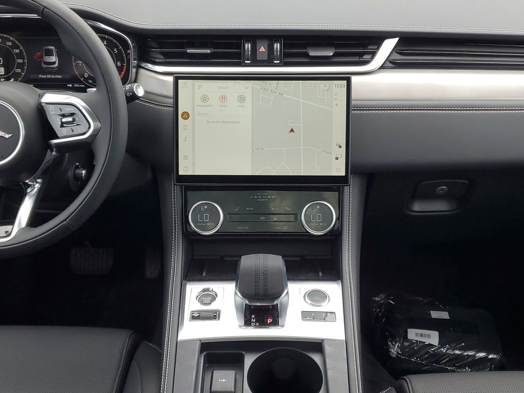 New 2026 Jaguar F-PACE R-Dynamic S image 28