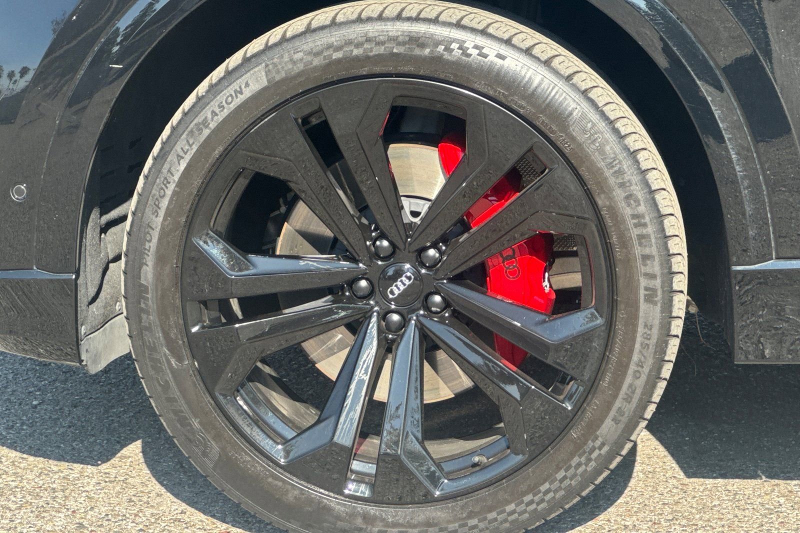 Used 2019 Audi Q8 Prestige w/ Towing Package image 26