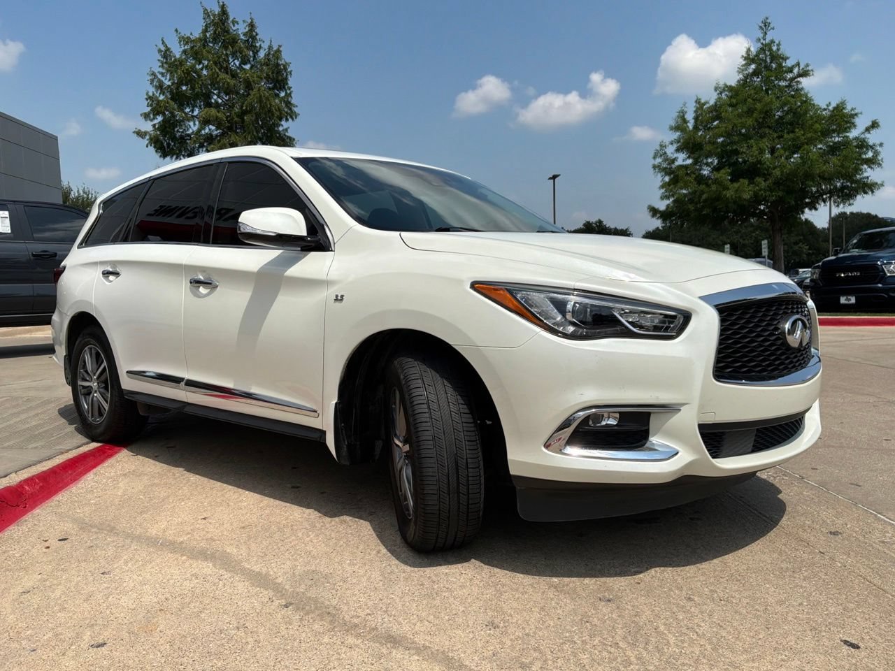 Used 2020 INFINITI QX60 Pure FWD image 4