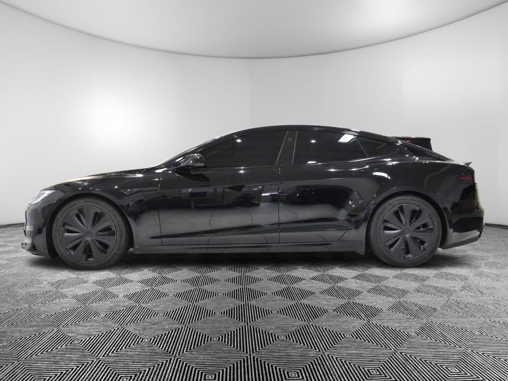 Used 2023 Tesla Model S Standard Range image 2