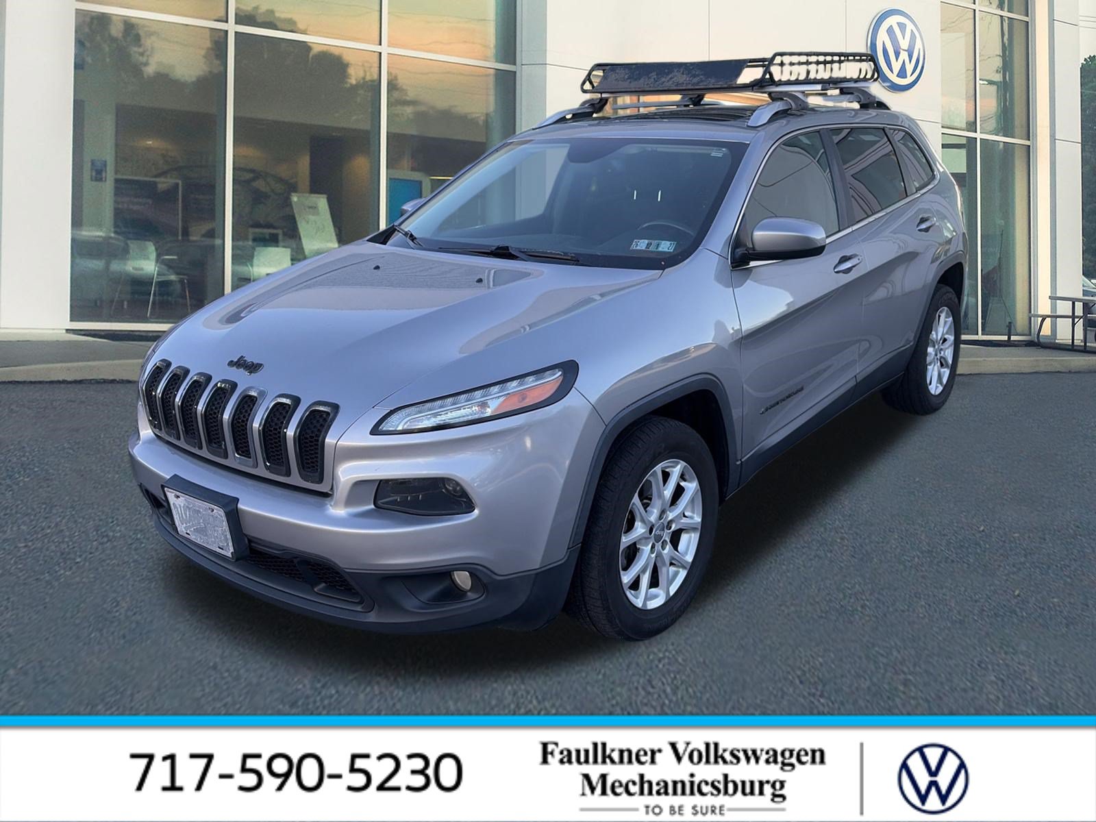 Used 2015 Jeep Cherokee Latitude w/ Comfort/Convenience Group AWD/4WD image 1