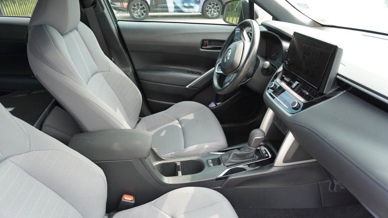Used 2023 Toyota Corolla Cross SE AWD/4WD image 8