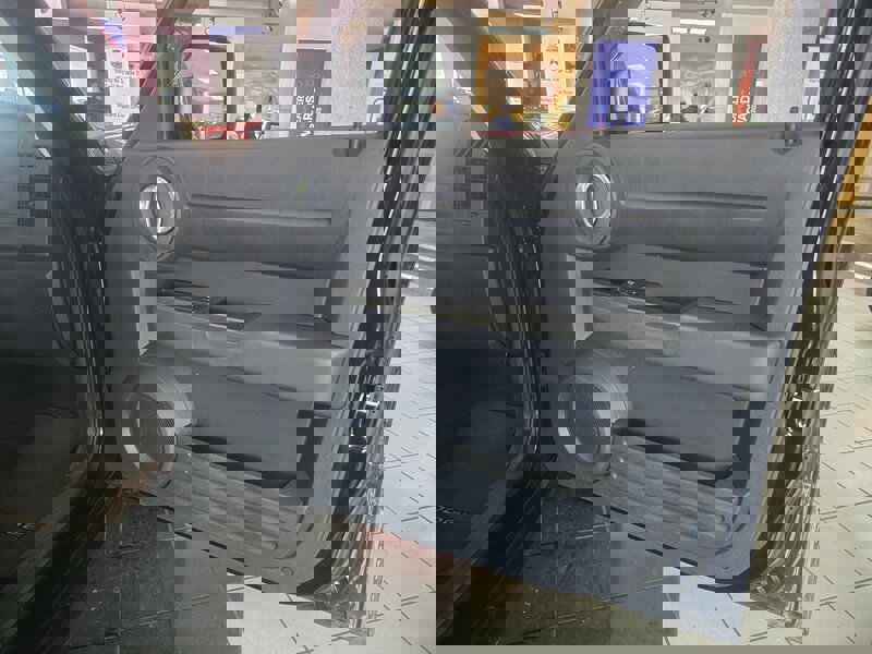 Used 2011 Dodge Nitro Heat image 12