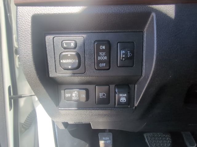 Used 2021 Toyota Tundra Limited w/ Limited Premium Package image 18