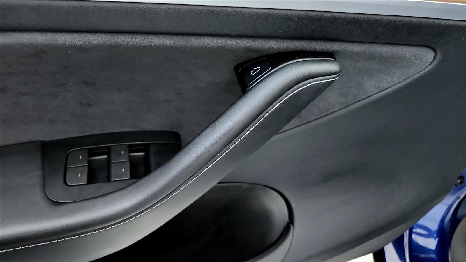 Used 2024 Tesla Model Y Long Range image 24