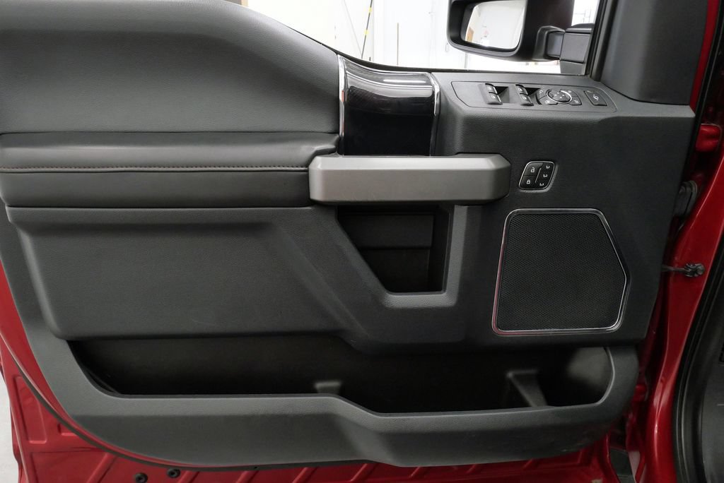 Used 2022 Ford F350 Platinum w/ Tremor Off-Road Package AWD/4WD image 13