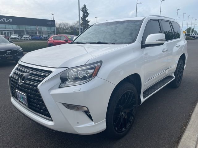 Used 2017 Lexus GX 460 image 4