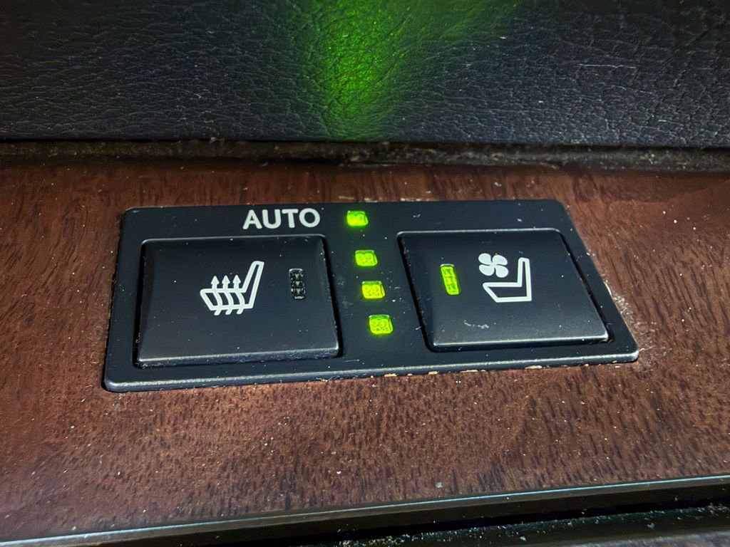 Used 2014 Lexus GS 350 AWD w/ Premium Package image 13