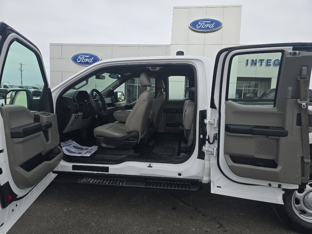 Used 2018 Ford F150 XL w/ Equipment Group 101A Mid image 15