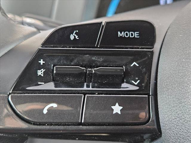 Used 2025 Hyundai Elantra Sport FWD image 24