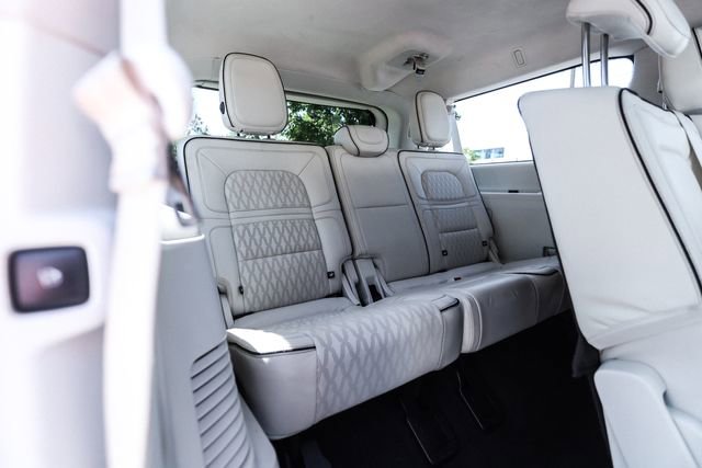 Used 2019 Lincoln Navigator L Black Label w/ Cargo Package AWD/4WD image 70