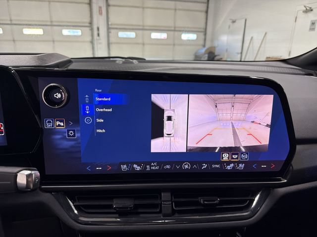 Certified 2026 Chevrolet Equinox EV RS w/ Convenience Package II AWD/4WD image 26