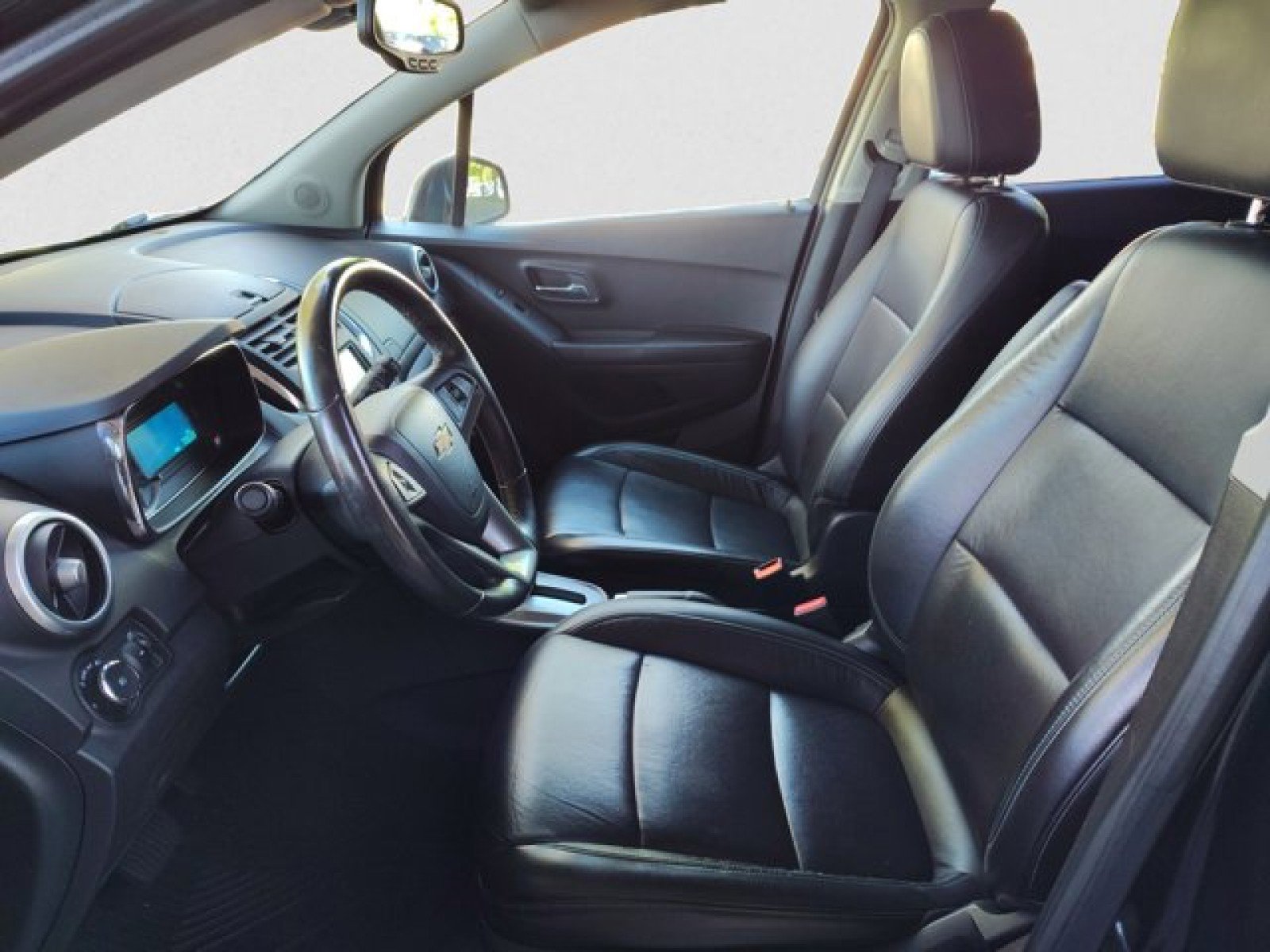 Used 2015 Chevrolet Trax LTZ AWD/4WD image 11