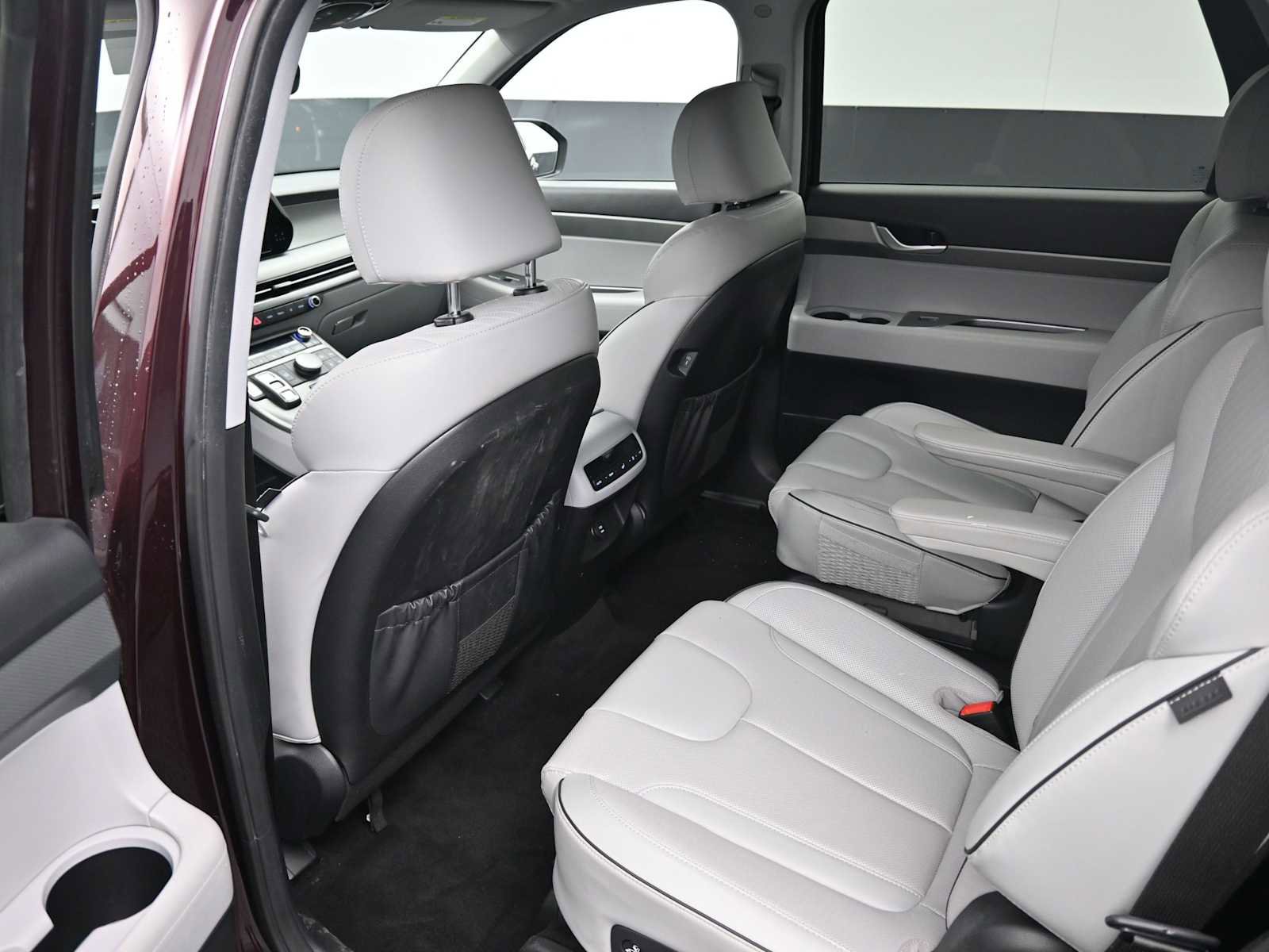 Used 2024 Hyundai Palisade SEL image 24