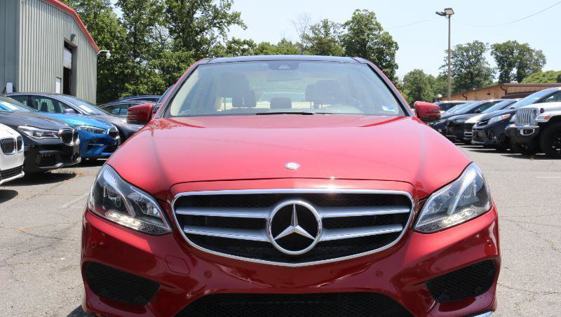 Used 2016 Mercedes-Benz E 350 4MATIC Sedan w/ Premium Package image 2