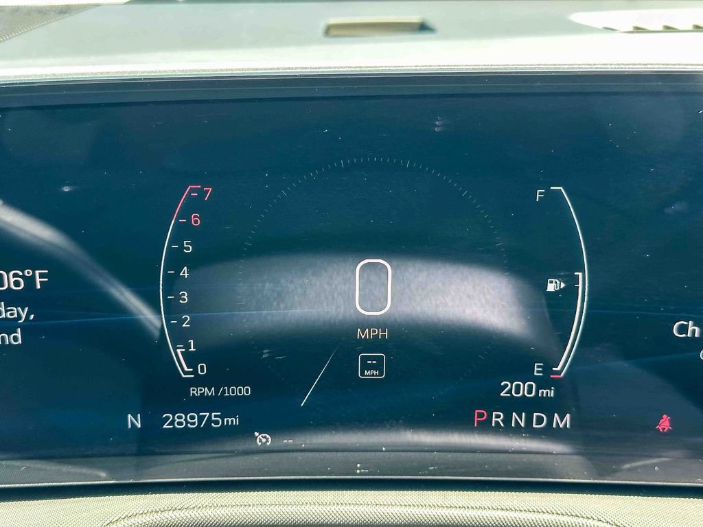 Used 2024 Cadillac XT4 Luxury w/ Cold Weather Package FWD image 25